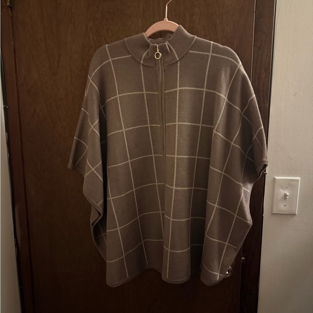 Tahari Taupe Knit Poncho with Zipper L/XL